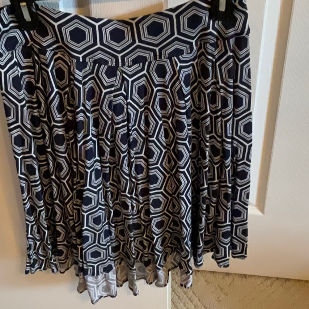 INC Geometric Patterned Navy and White Skirt, size medium